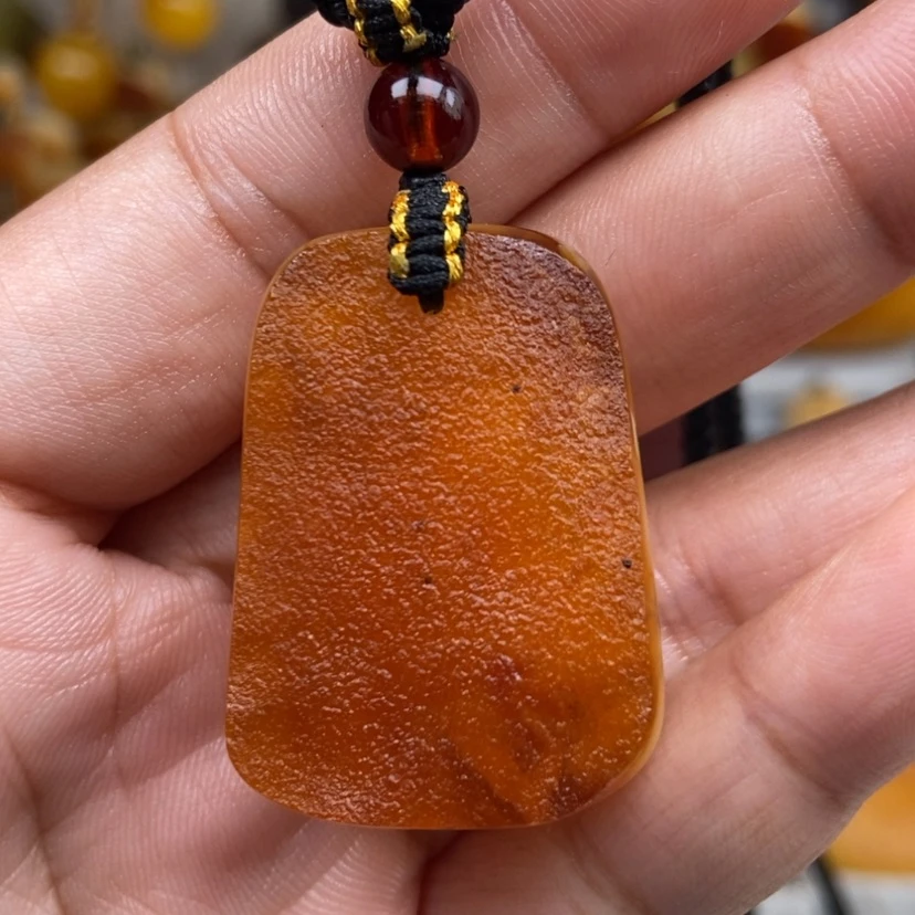 【闪购商品】琥珀颈饰未镶嵌