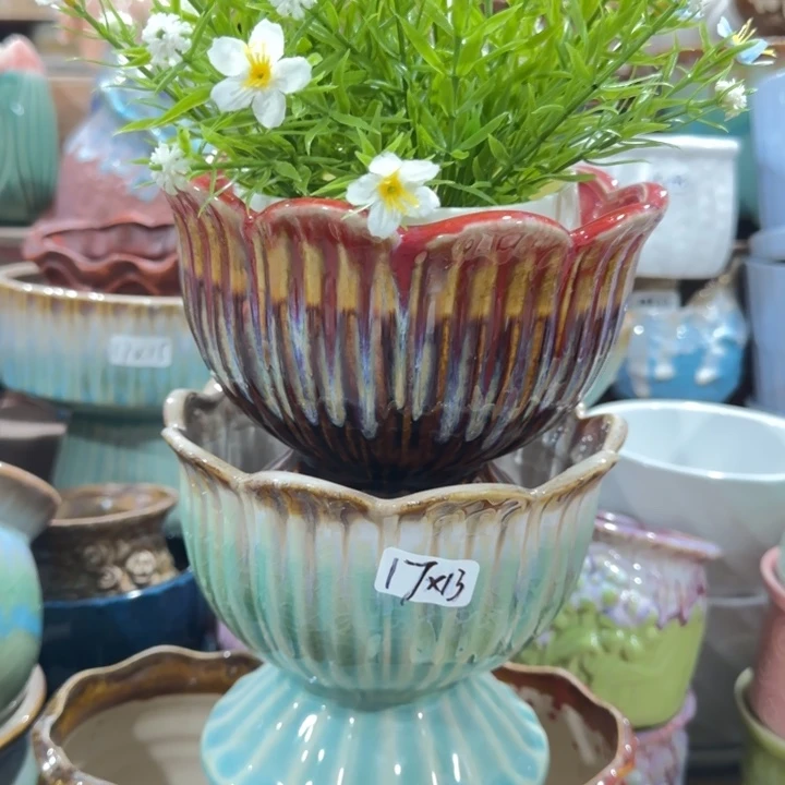 凑9块包邮，有孔花盆