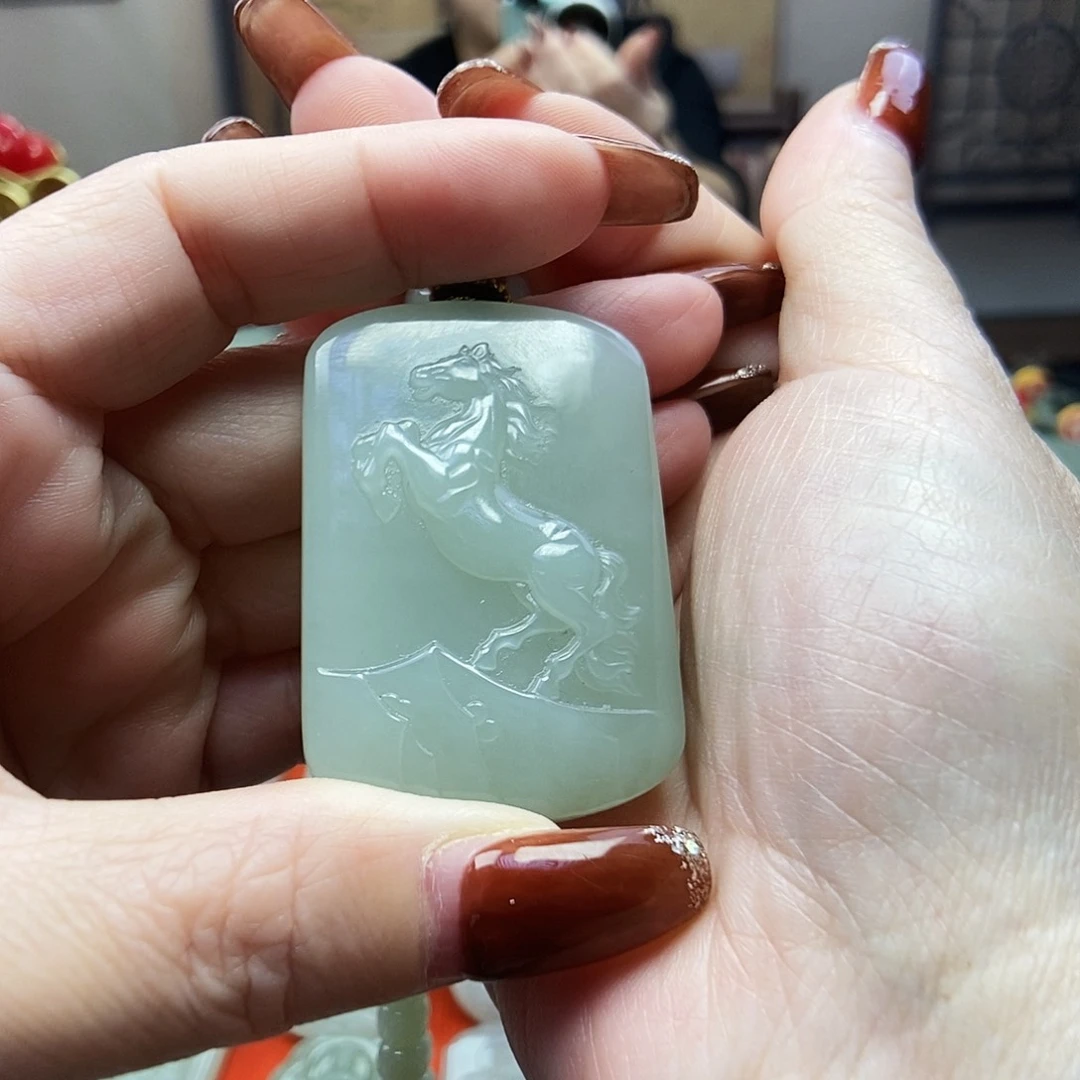 颈饰未镶嵌和田玉@**哥