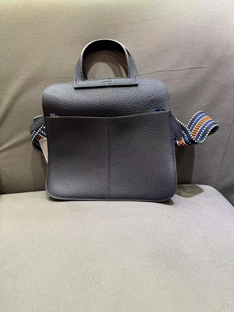 【16】新款时尚百搭女士手提包单肩包真皮