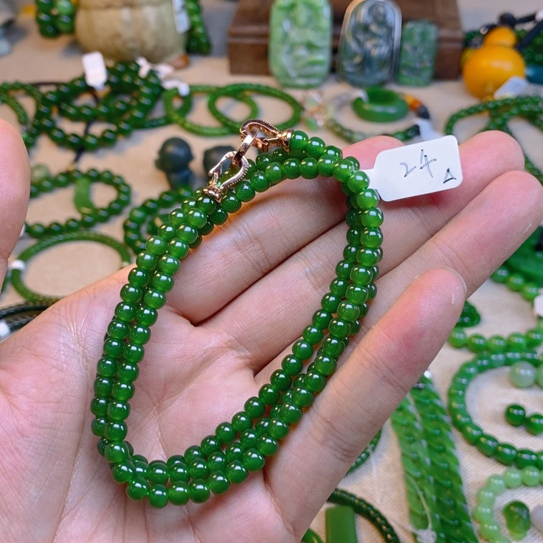 和田玉未镶嵌颈饰火*