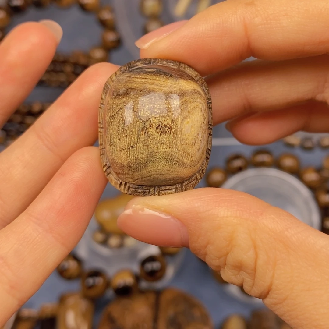 贝壳手串/手链妞*金珊瑚富甲