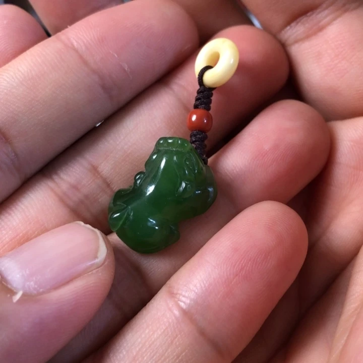 未镶嵌和田玉（碧玉）珠宝半成品