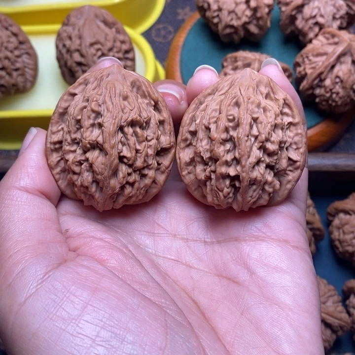 文玩核桃吊坠虎头41