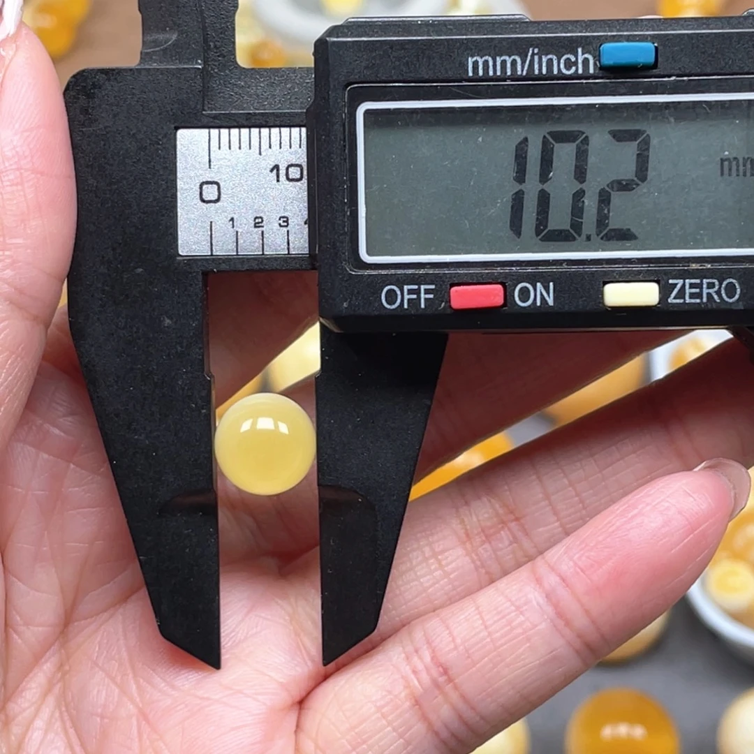 是***吖裸石琥珀未镶嵌天然