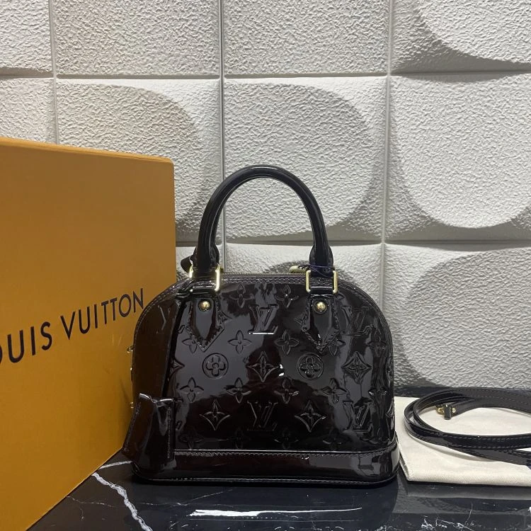 95新/路易威登/C14046399608/[251225CZ02]