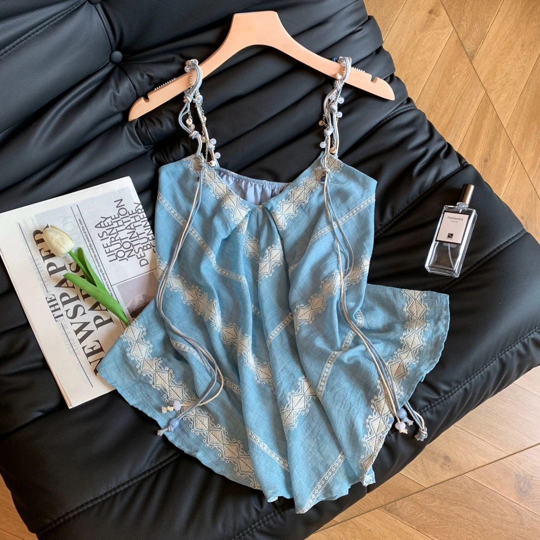 夏日出游度假氛围感休闲不规则吊带上衣女气质显瘦减龄设计感小衫