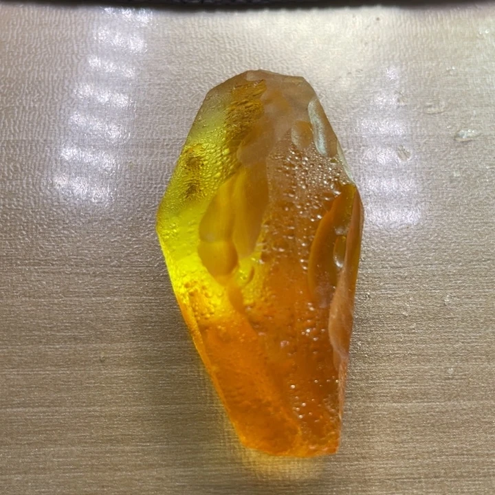 元***山定制琥珀未镶嵌裸石