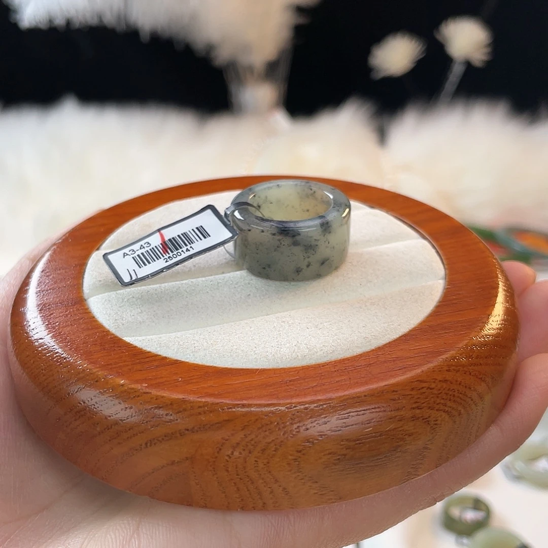 和田玉未镶嵌戒指点墨圆切16.99mmj106