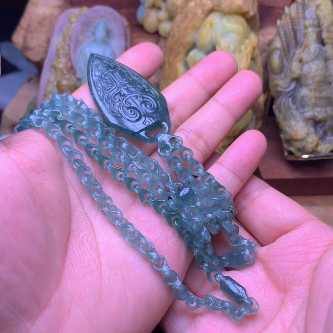 賀***傻定制翡翠未镶嵌翡翠