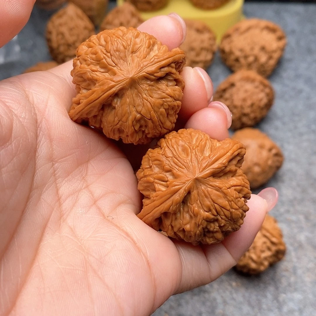 文玩核桃把件微**民精品磨盘狮子头40+全品