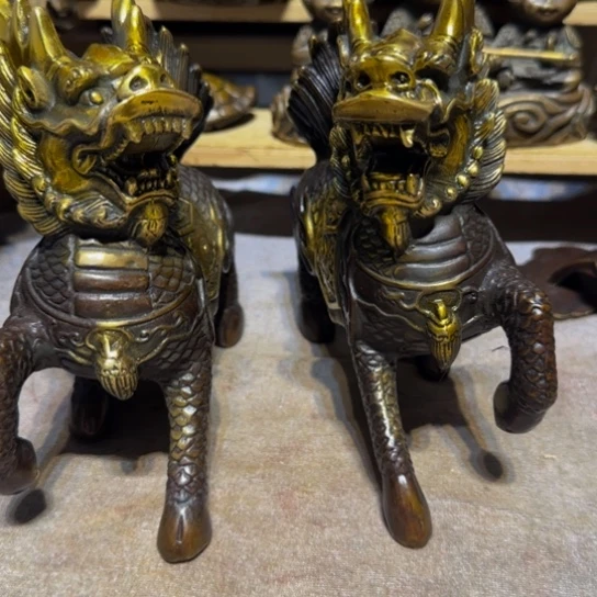 黄铜家居了，小摆件的