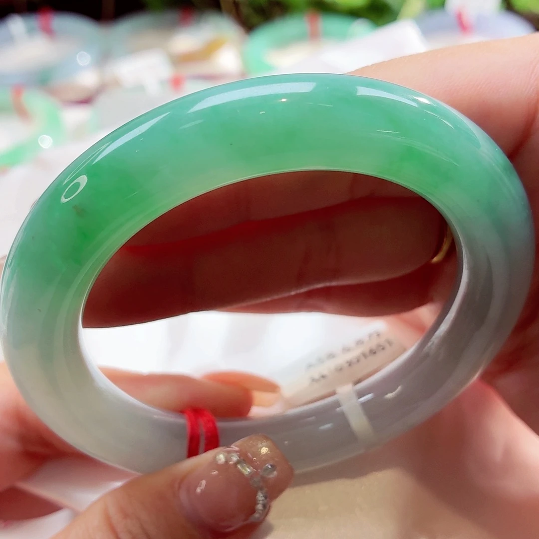 翡翠未镶嵌手镯冰胶半山水飘绿渐变88-26