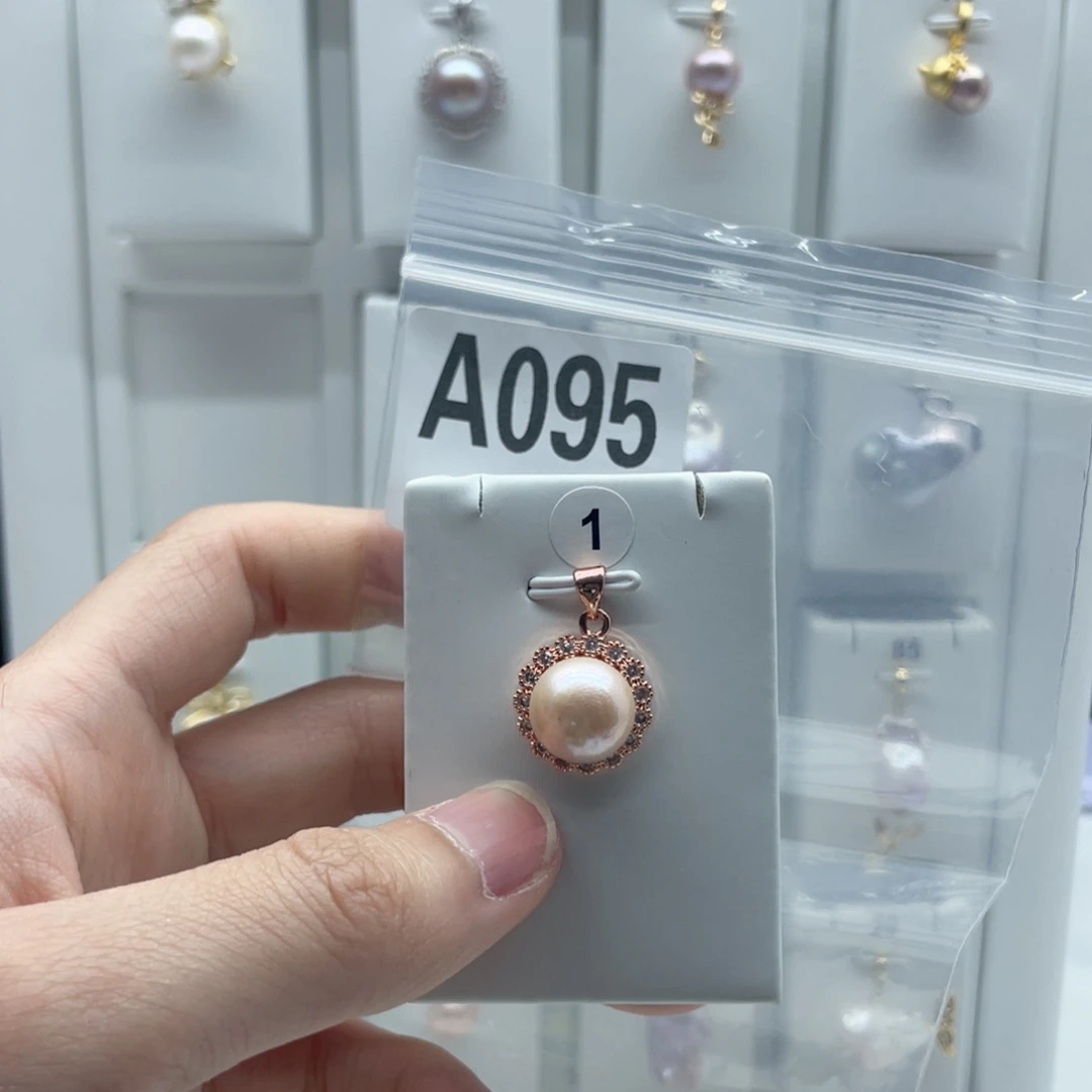 合金淡水珍珠颈饰