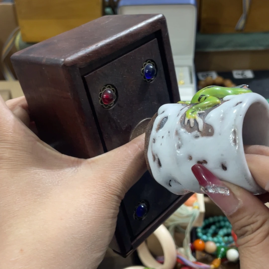 紫砂茶杯啦啦啦啦啦咯摸摸哦哦哦哦