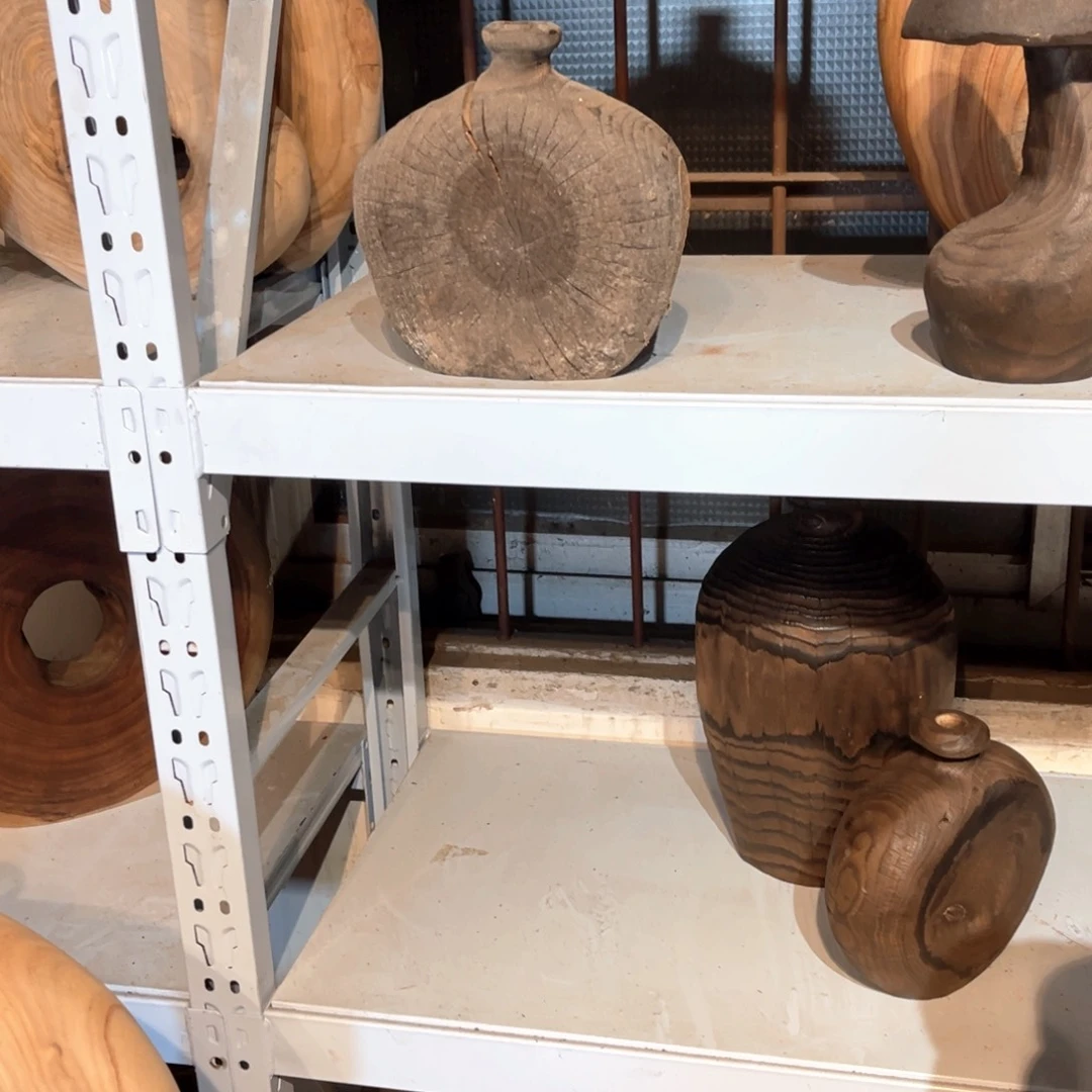 石膏制品香樟木手工制作花瓶