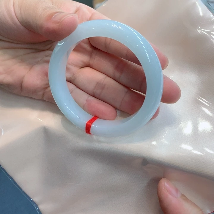 翡翠未镶嵌手镯手镯