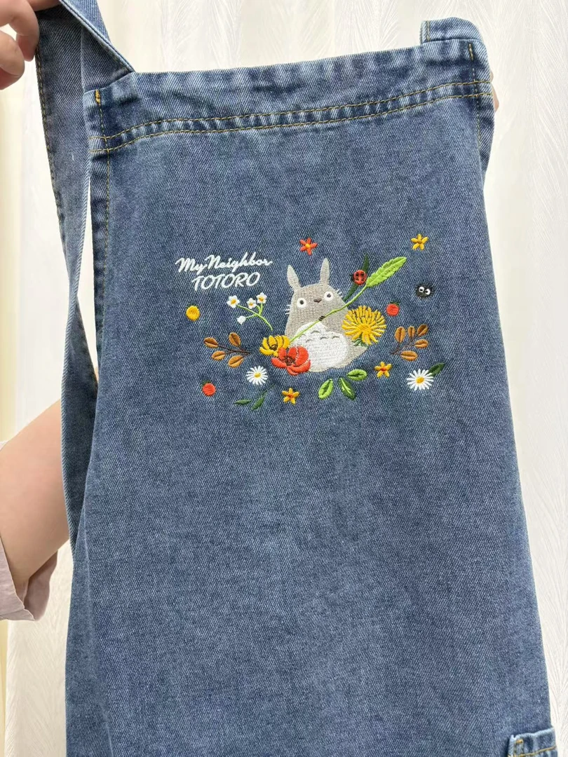 刺绣背带款牛仔围裙