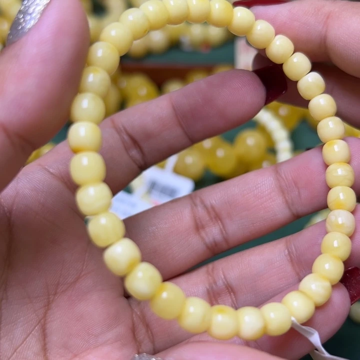 蜜蜡未镶嵌珠宝奇石