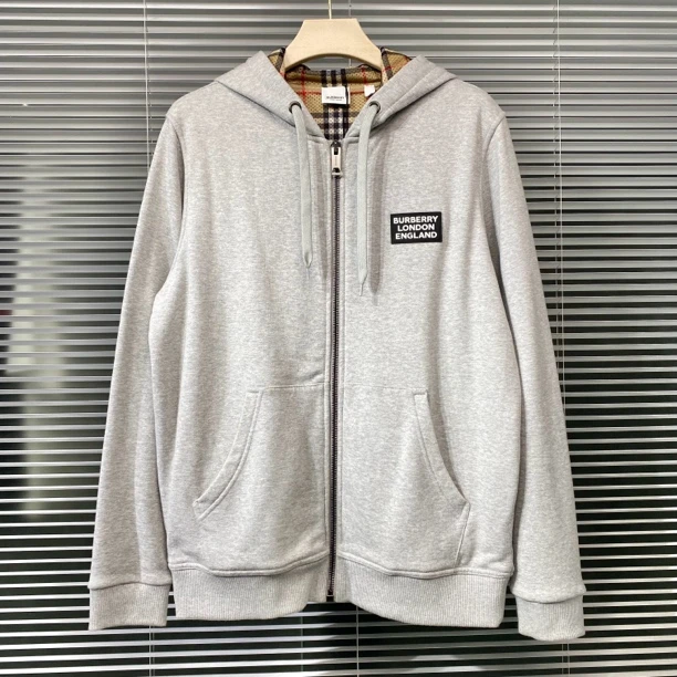 99新 BURBERRY/博柏利 外套 硅胶徽标logo 格纹网眼内衬 M码 k220