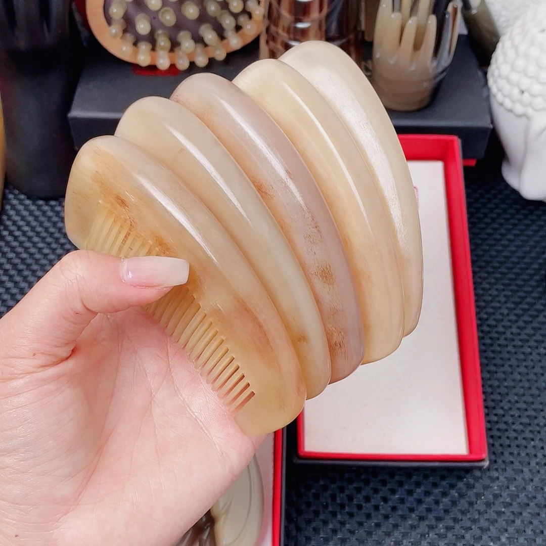 纯手工制作纯牛角梳子