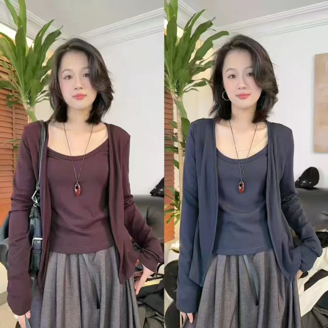 32 秋季女士假两件时尚上衣 F177