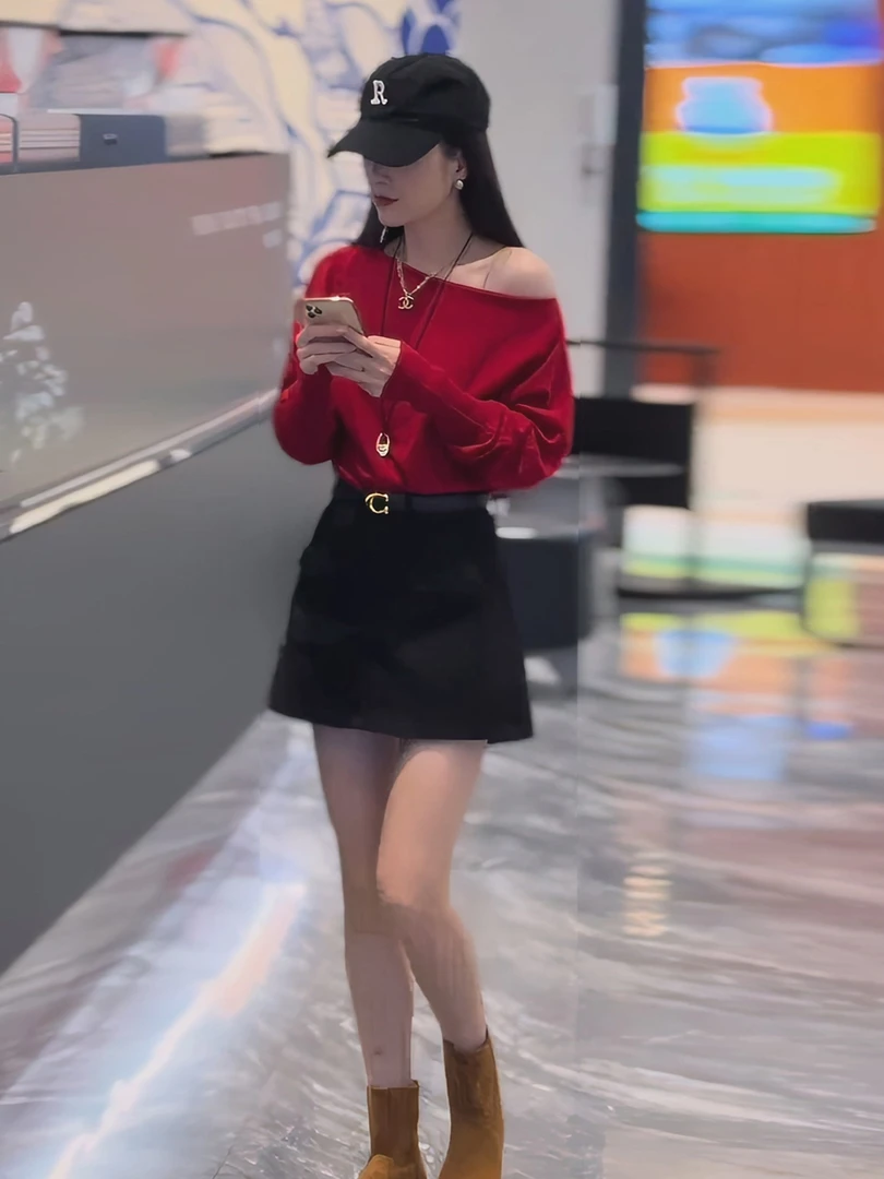一字肩套头针织上衣女2025新款早秋正流行温柔风姐系穿搭红色毛衣