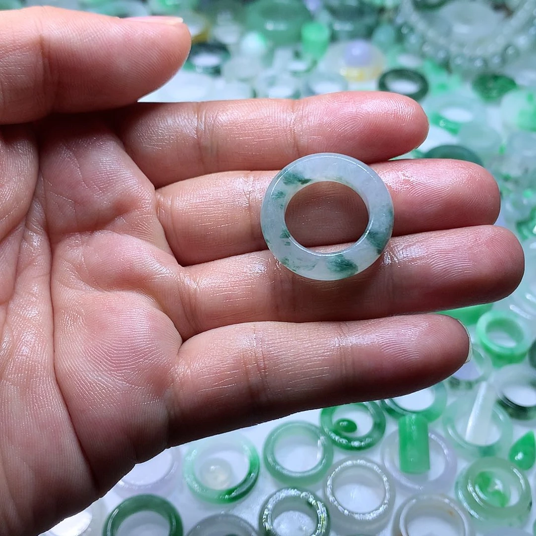 定制翡翠未镶嵌摩*