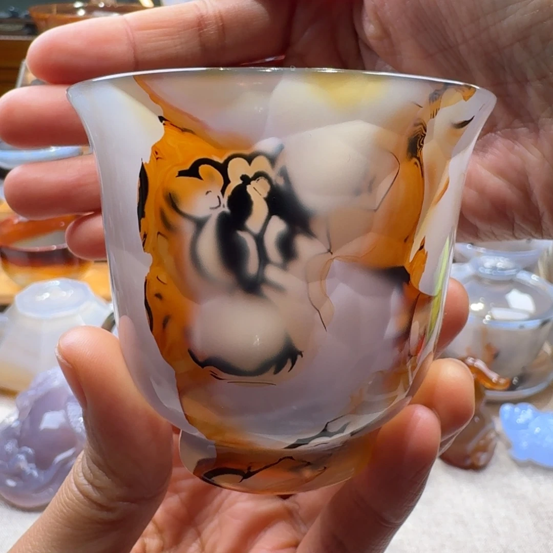 用***0玛瑙/玉髓未镶嵌玛瑙茶杯