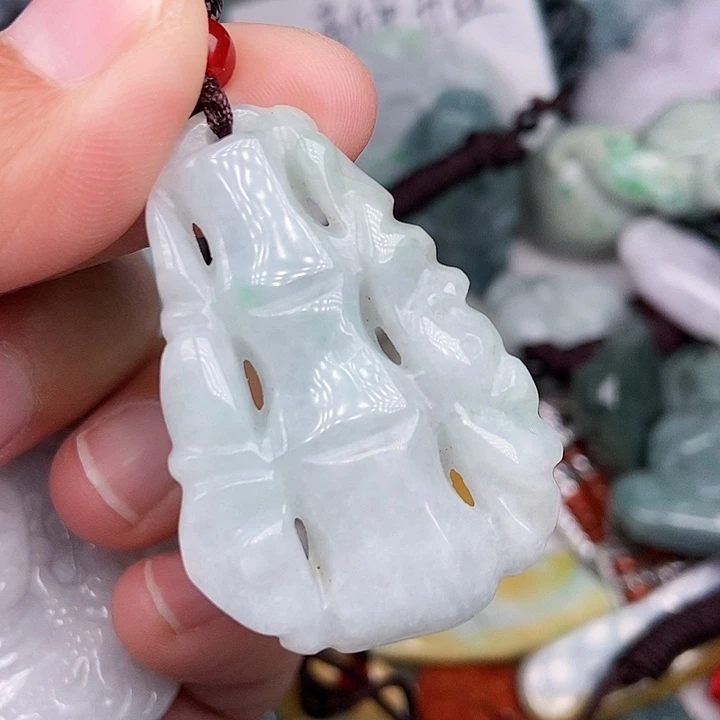 颈饰未镶嵌翡翠翡翠