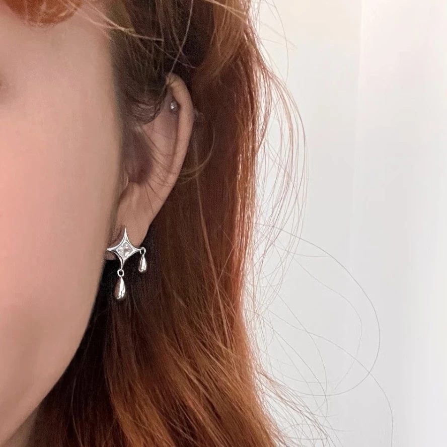 铜合金锆石耳饰 [星耀]四芒星水滴个性甜酷风高级感耳钉精致轻奢