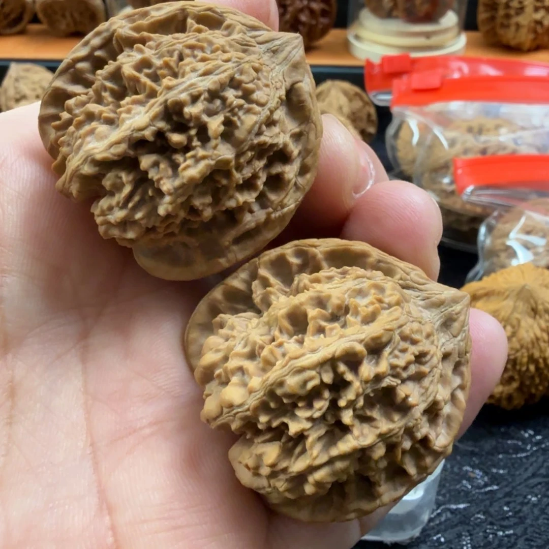 猴头核桃把件文玩核桃 老树满天星