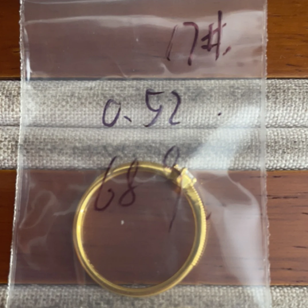 克重0.52 17号 白钻小方戒6D戒指 足金999