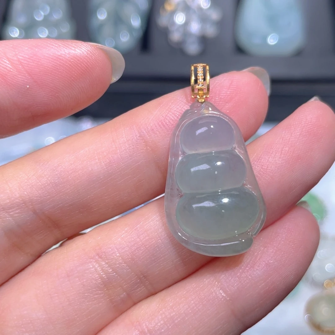 颈饰18K金镶嵌翡翠翡翠