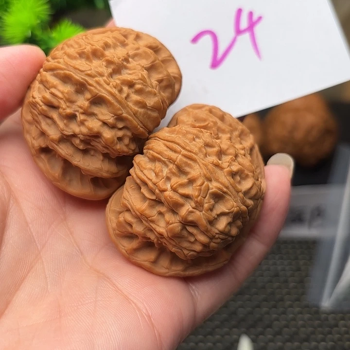 永***忘文玩核桃把件核桃