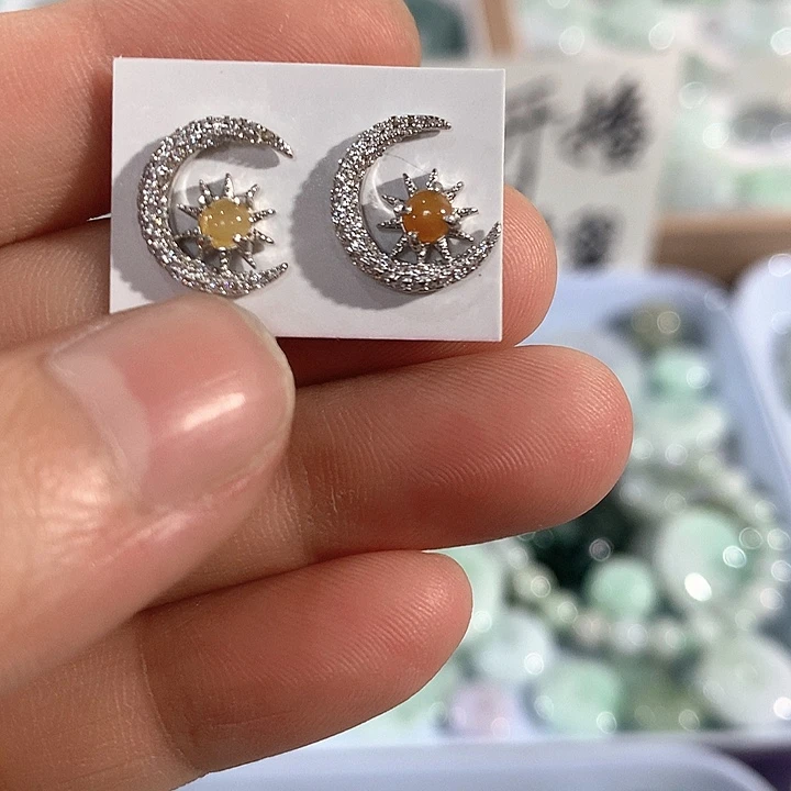颈饰银S925镶嵌翡翠耳钉