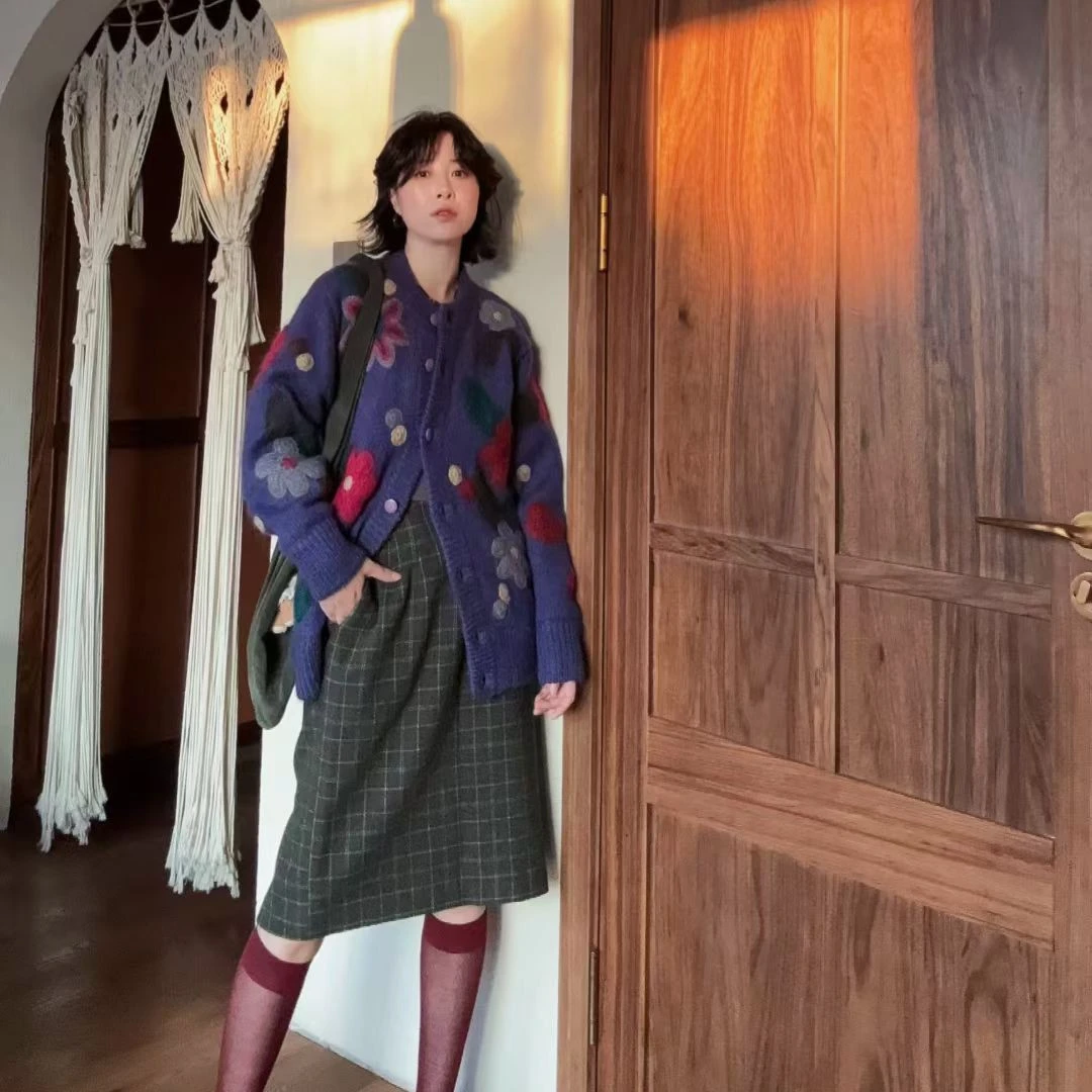 紫色花朵毛衣针织衫