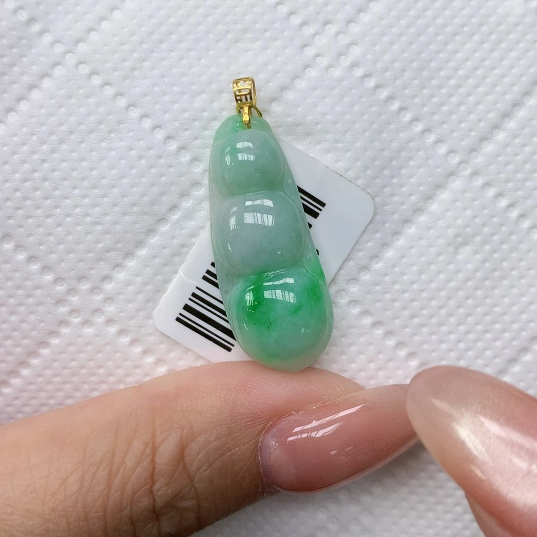 颈饰18K金镶嵌翡翠