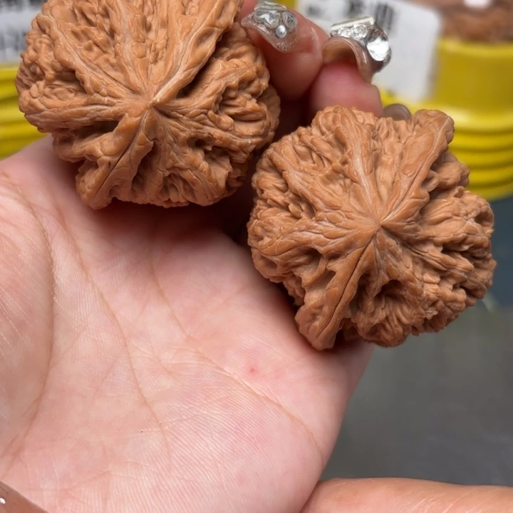 文玩核桃把件46-32792-02