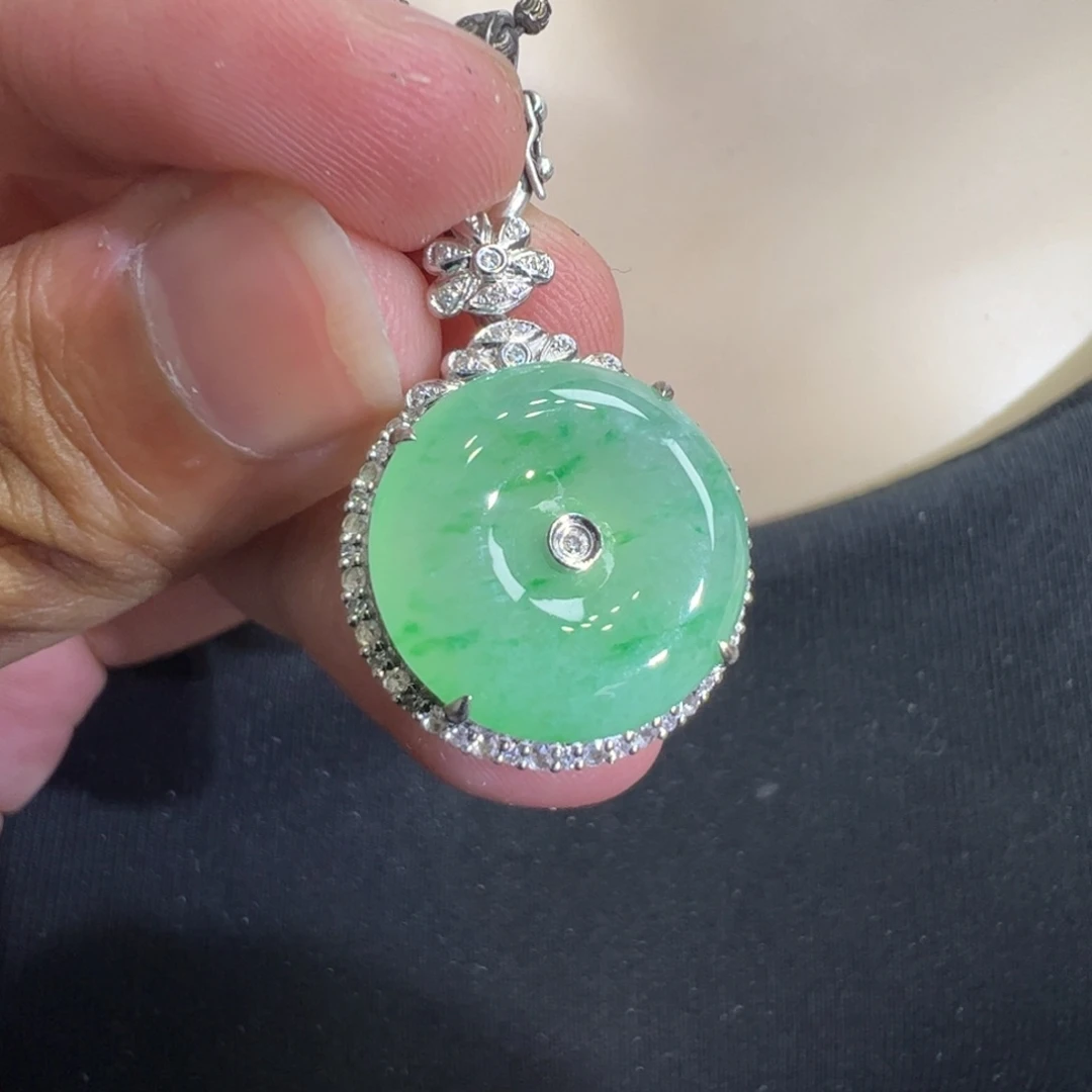 翡翠18K金镶嵌吊坠(不含链)