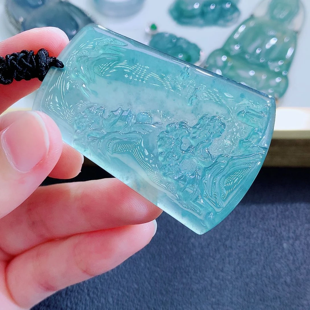翡翠未镶嵌颈饰翡翠