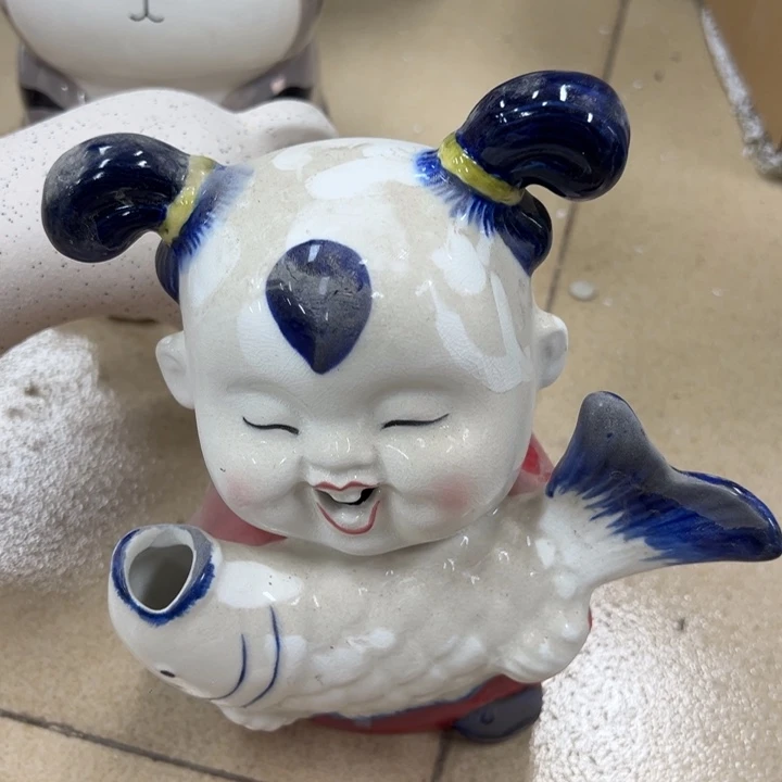 瓷片微瑕。。。。。。。。。。。。。。