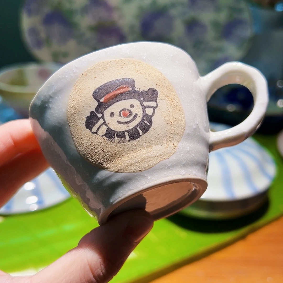 咖啡杯和茶杯也好好吃喔