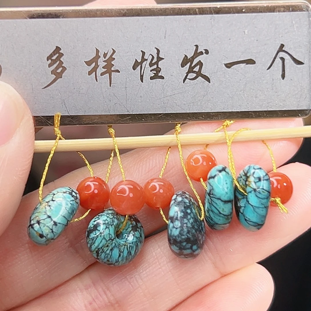 南红玛瑙未镶嵌珠宝奇石发一件，多样性发货