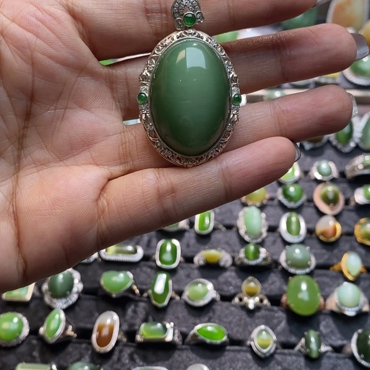 M***a银S925镀金镶嵌和田玉挂件