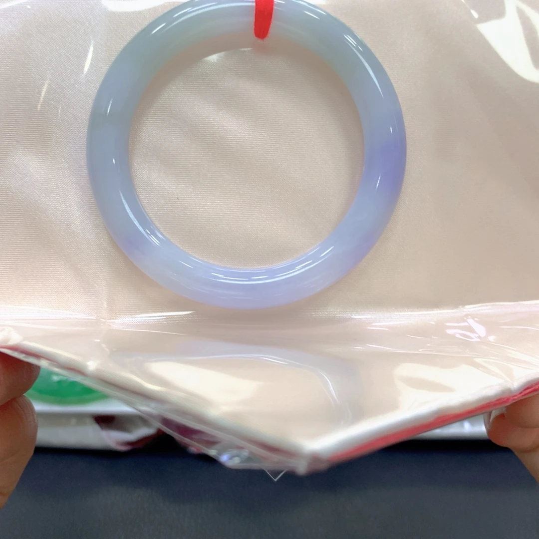 翡翠未镶嵌手镯翡翠4