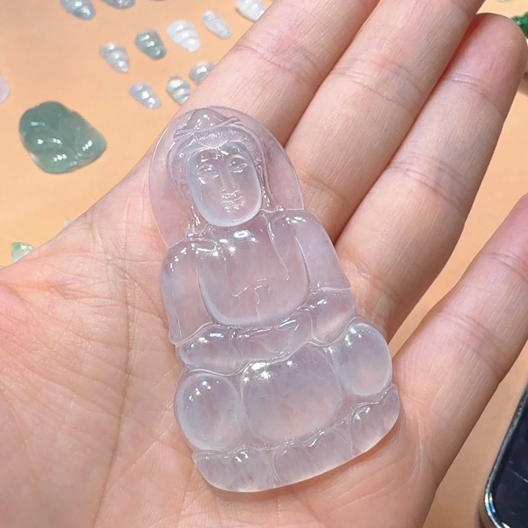 翡翠未镶嵌颈饰观音