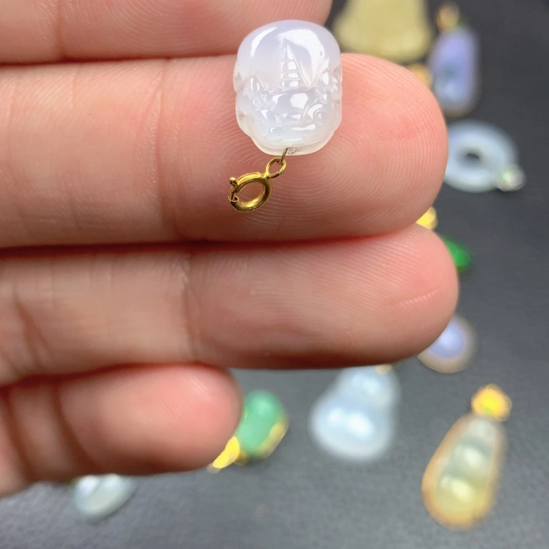 【闪购商品】颈饰18K金镶嵌翡翠翡翠