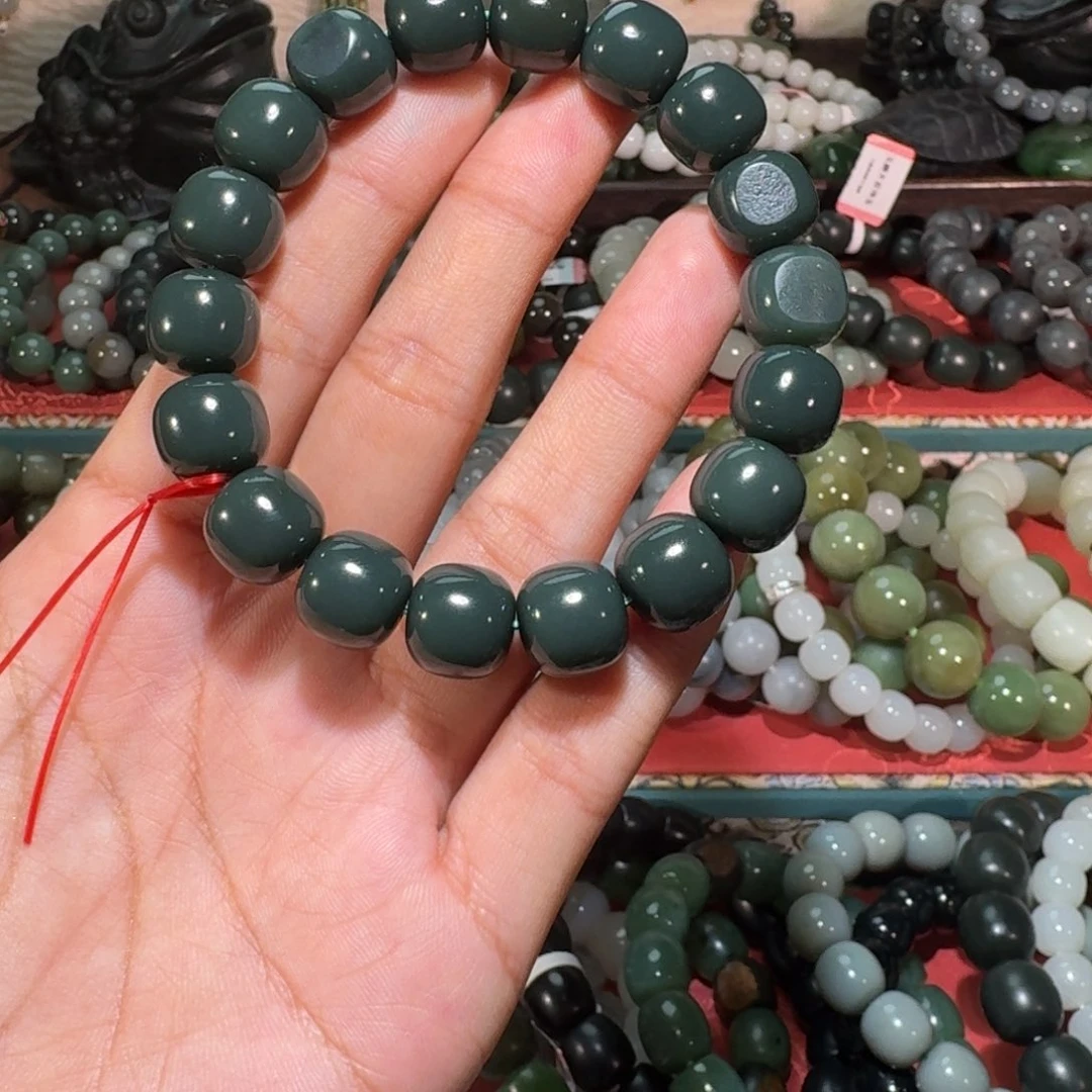 宁***杞和田玉未镶嵌手链