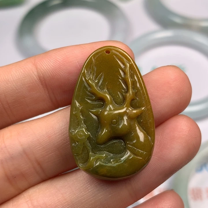 颈饰未镶嵌翡翠翡翠